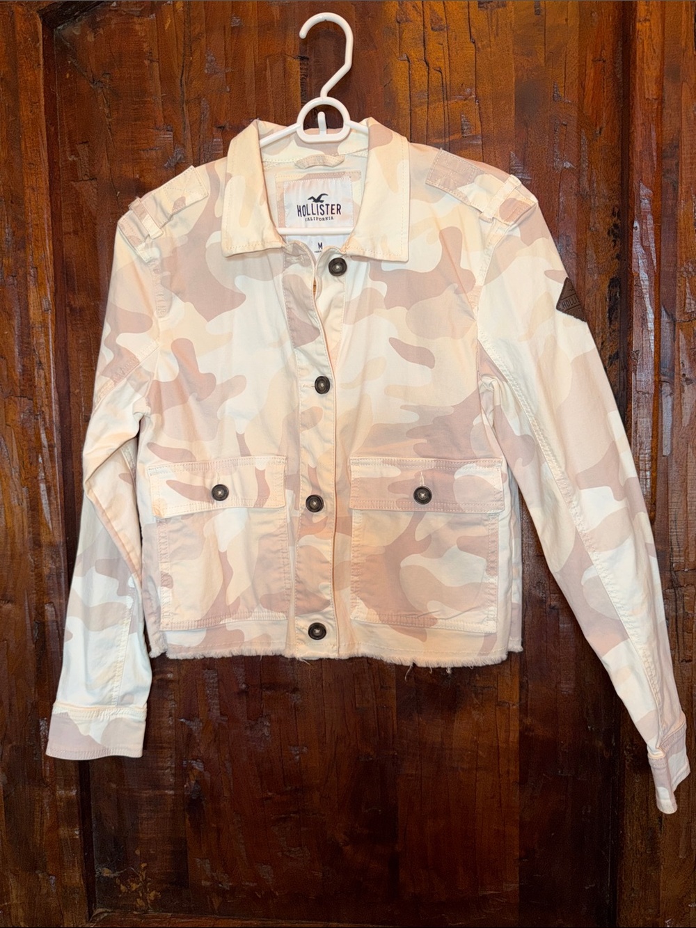 Hollister Pink & Cream Camo Cropped Utility Jacket. New With Tags! Size Medium